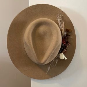 Fashionable Flower Hat!